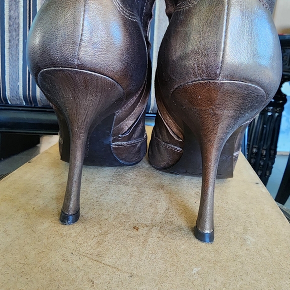 BCBGirls VNTG Western Inspired Bronze Leather Booties - Picture 14 of 14